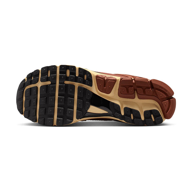 NIKE ZOOM VOMERO 5 SP HOMBRE IO4555-200