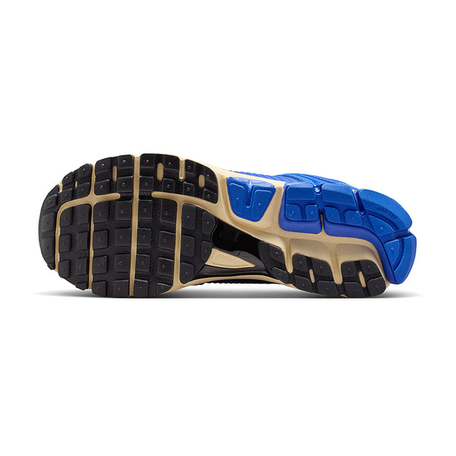 NIKE ZOOM VOMERO 5 QS HOMBRE IO4555-400