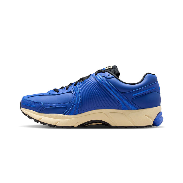 NIKE ZOOM VOMERO 5 QS HOMBRE IO4555-400
