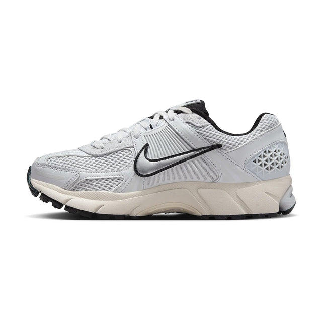 W NIKE ZOOM VOMERO 5 C.O.R. MUJER FN6742-002