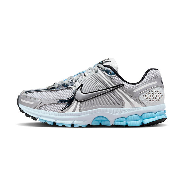 W NIKE ZOOM VOMERO 5 NEWS MUJER HF1877-100