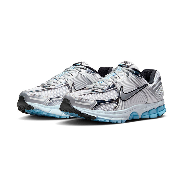 W NIKE ZOOM VOMERO 5 NEWS MUJER HF1877-100