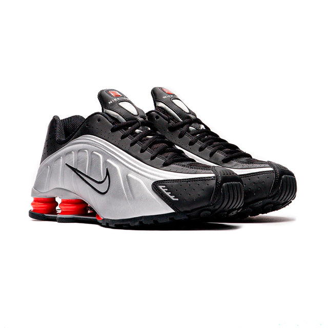 NIKE SHOX R4 HOMBRE HQ1988-002