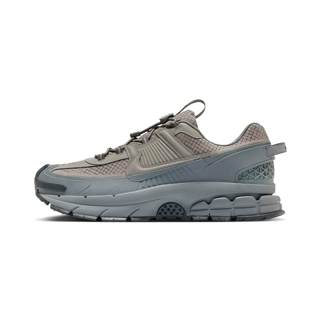NIKE ZOOM VOMERO ROAM REFLT HOMBRE HV6901-001