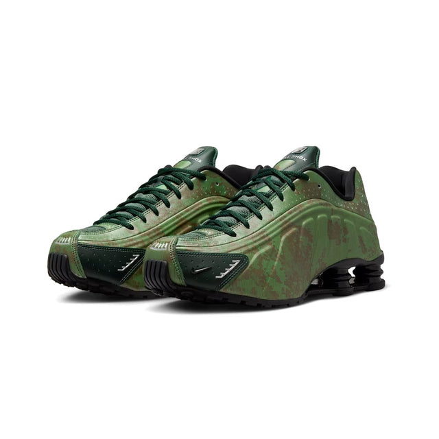NIKE SHOX R4 QS CAMO HOMBRE IQ0636-300