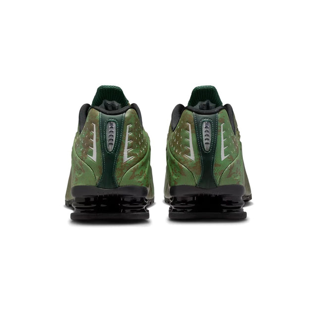 NIKE SHOX R4 QS CAMO HOMBRE IQ0636-300